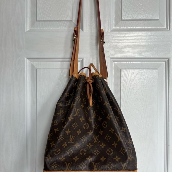 LV Noe GM purse - Picture 3 of 12